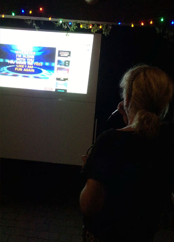 Karaoke im Holzwurm